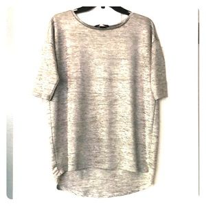 Silver 3-4 sleeve top